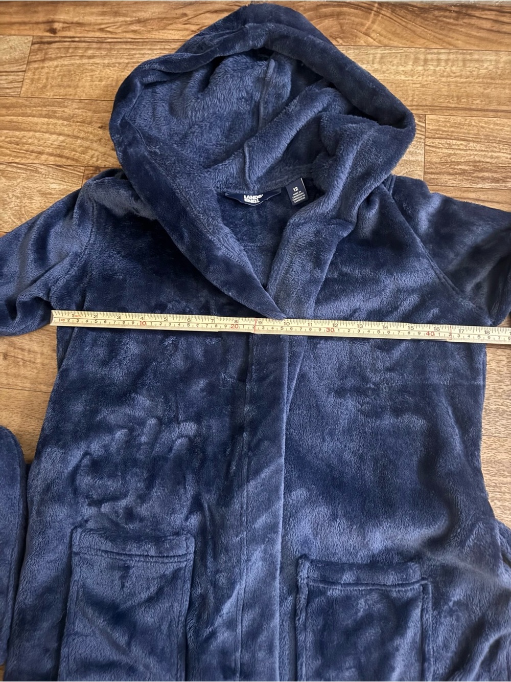 Lands’ End Kids Navy Plush Hooded Fleece Robe Size 12 - Picture 7 of 10